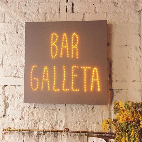 Foto diambil di Bar Galleta oleh Mauro F. pada 3/1/2015