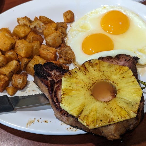 Eggs ‘n Things Waikiki Beach “Eggspress” Waikiki Honolulu, HI