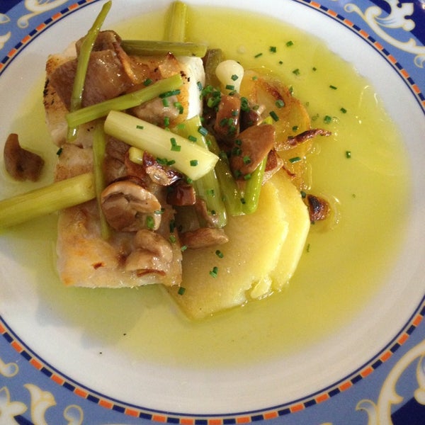 3/1/2013 tarihinde Maria I.ziyaretçi tarafından Restaurante Casa Pello'de çekilen fotoğraf