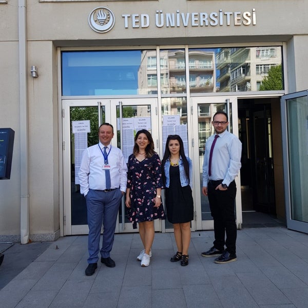 รูปภาพถ่ายที่ TED Üniversitesi โดย Hüseyin S. เมื่อ 4/29/2018