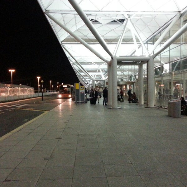 5/31/2013 tarihinde Kostas L.ziyaretçi tarafından London Stansted Airport (STN)'de çekilen fotoğraf