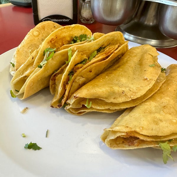 Tacos El Güero Alteño 4 tavsiye