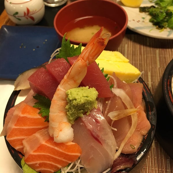 Das Foto wurde bei Sushi Go 55 von Yong Lin L. am 5/15/2016 aufgenommen