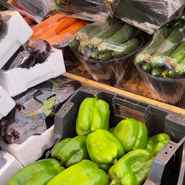 Photos at Otaiqa Fruits & Veggies Market سوق عتيقة للخضار - عتيقة - الرياض,  منطقة الرياض‎