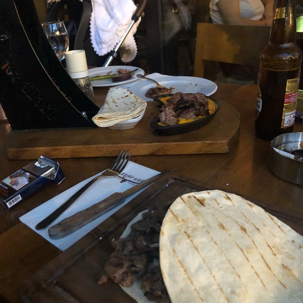 Foto diambil di Özgür Şef Steak House oleh B pada 6/29/2018
