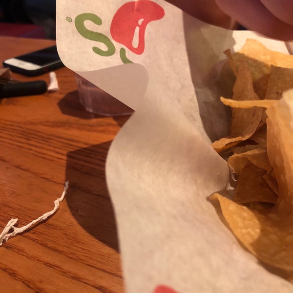 Photo taken at Chili&#39;s Grill &amp; Bar by Nick W. on 9/15/2018