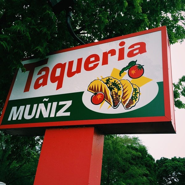 Photo taken at Taqueria Muniz &amp; Restaurants by Joshua S. on 5/30/2015
