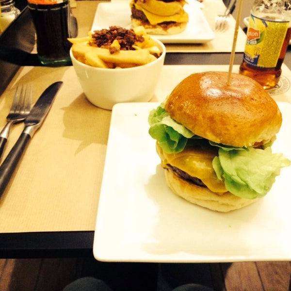 Photo taken at Burger Republic by Alexandre R. on 3/5/2014