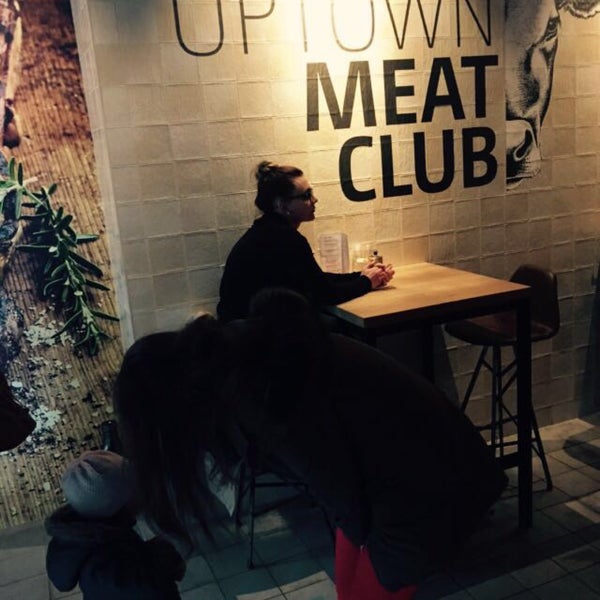 4/16/2016 tarihinde Olivier V.ziyaretçi tarafından The Uptown Meat Club'de çekilen fotoğraf