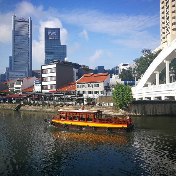 Foto diambil di Singapore River oleh JooLee K. pada 10/25/2019