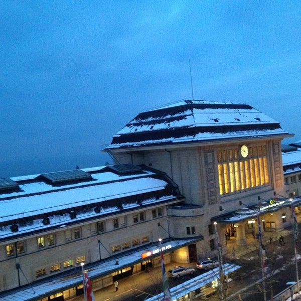 2/13/2013 tarihinde @StratosAthensziyaretçi tarafından Hotel Continental'de çekilen fotoğraf