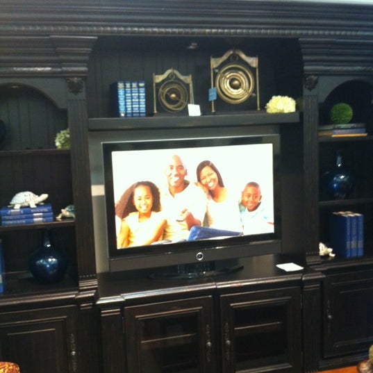 Havertys tv 2024 entertainment centers