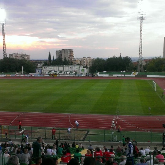Das Foto wurde bei Стадион Берое (Beroe Stadium) von Ani S. am 7/19/2014 aufgenommen