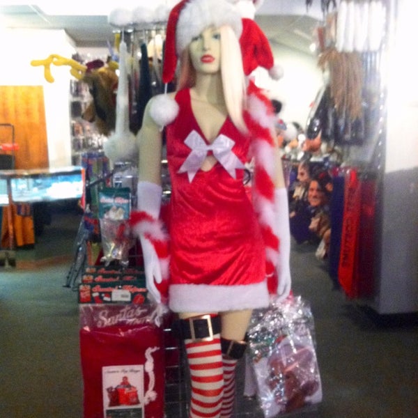 Kansas City Costume Company, Inc. (Now Closed) Clothing Store in