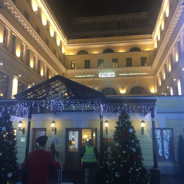 Foto scattata a The Official State Hermitage Hotel da Belinda A. il 12/18/2019