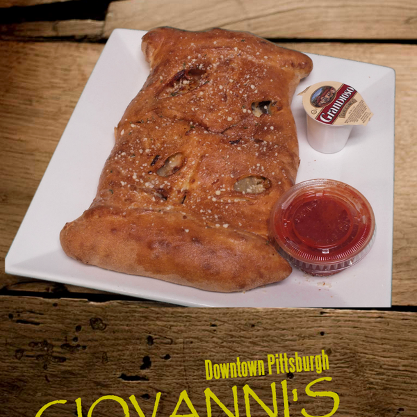 4/28/2016 tarihinde Giovanni&#39;s Pizza and Pastaziyaretçi tarafından Giovanni&#39;s Pizza and Pasta'de çekilen fotoğraf