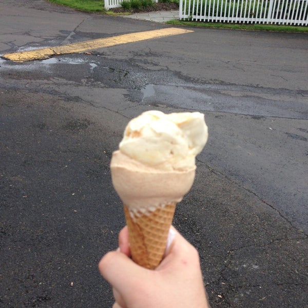 Photo taken at Owowcow Creamery by Justin N. on 5/20/2013