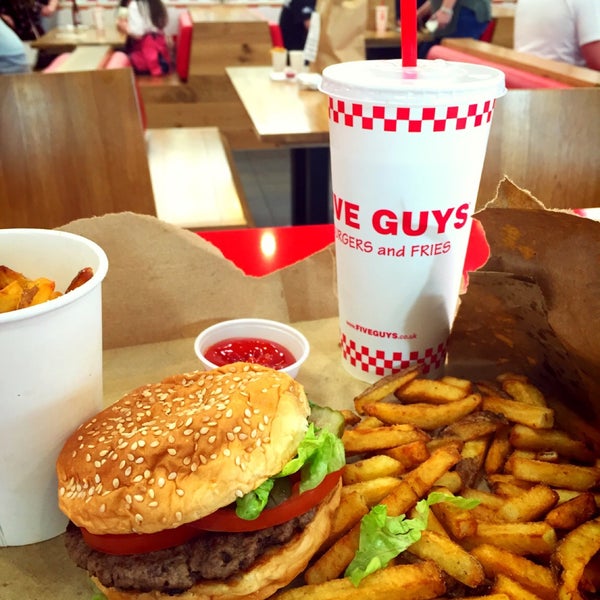 Photo taken at Five Guys by Mohammed A. on 4/21/2016