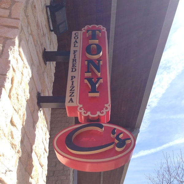 Photo taken at Tony C&#39;s Coal Fire Pizza by Michael on 2/15/2014