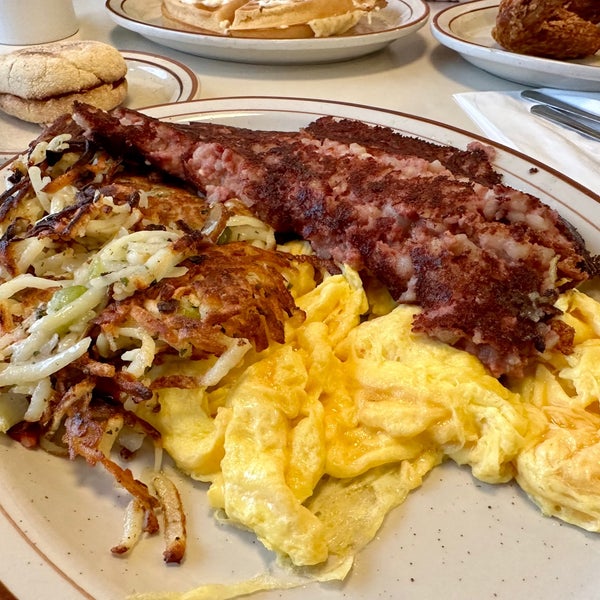 Lancers Family Restaurant 25 tips de 823 visitantes