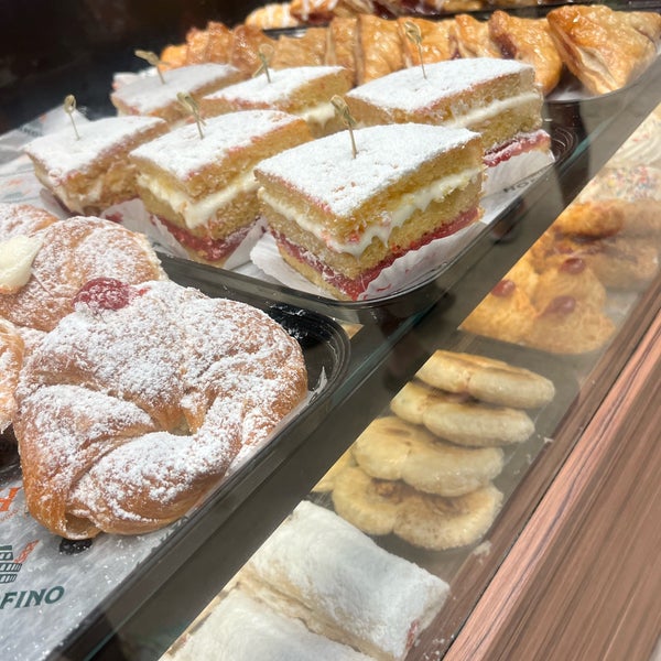 Panadería/Restaurant Horno Fino Bakery in Bayamón