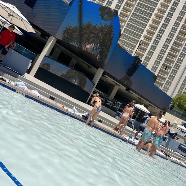 Wet Republic Pool Las Vegas