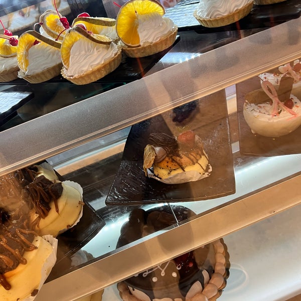 Panadería/Restaurant Horno Fino Bakery in Bayamón