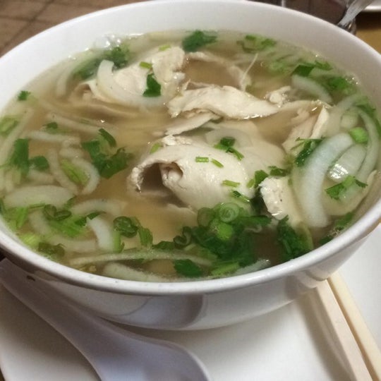 Das Foto wurde bei Lucky Corner Vietnamese Cuisine von Jess am 5/3/2014 aufgenommen