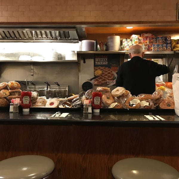 4/6/2018にKirby T.がScotty&#39;s Dinerで撮った写真