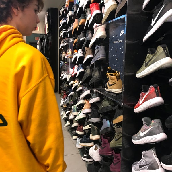 Foot Locker Shoe Store