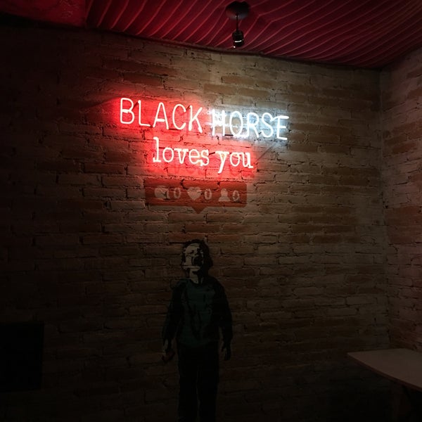 Photo taken at Black Horse by Damné Jesús P. on 12/6/2017
