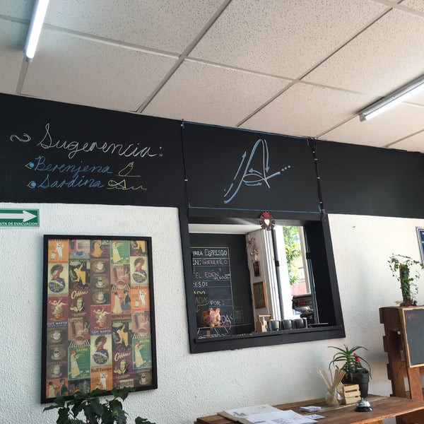 5/25/2016 tarihinde Damné Jesús P.ziyaretçi tarafından AMPARO Café'de çekilen fotoğraf