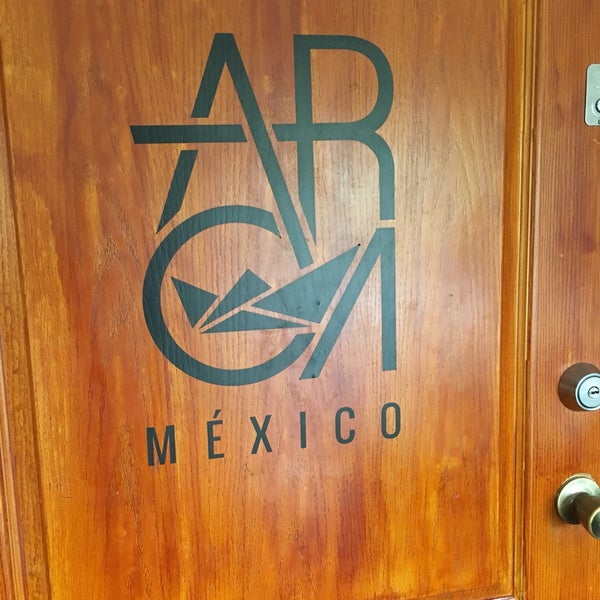 รูปภาพถ่ายที่ Arca México โดย Damné Jesús P. เมื่อ 8/5/2016