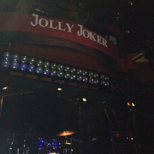 Das Foto wurde bei Jolly Joker HQ von Ree S. am 5/30/2013 aufgenommen