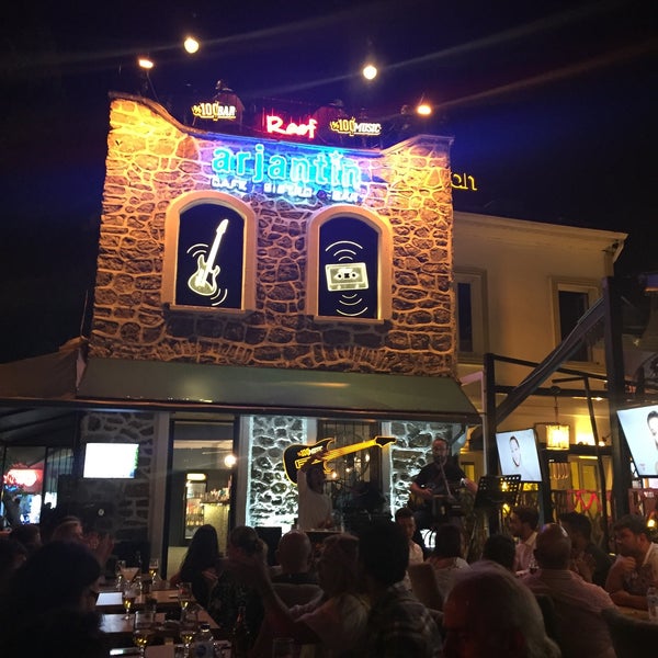 Foto diambil di Arjantin Cafe Bistro oleh Zafer Ç. pada 8/24/2018