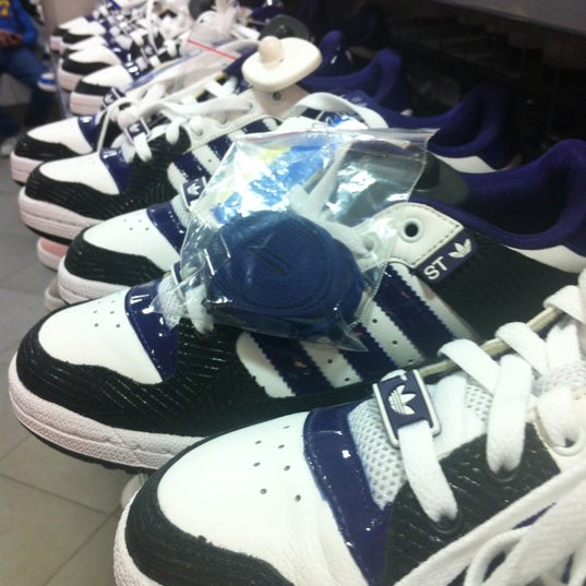 outlet adidas moema endereço