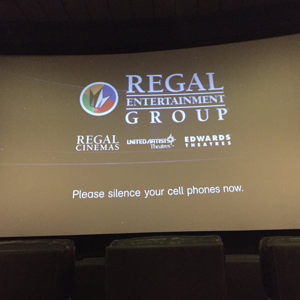 Regal UA Main Street Theatre 372040 Main Street'da fotoğraflar
