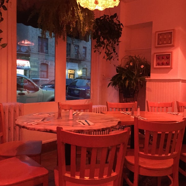 Circles Cafe (Now Closed) American Restaurant in Brooklyn