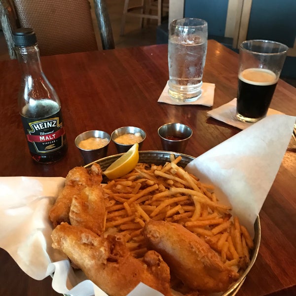 Claim Jumper American Restaurant in Tualatin