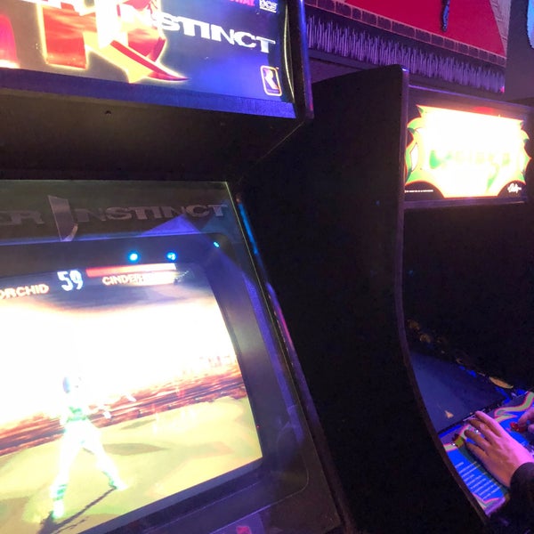 Photo taken at Player 1 Video Game Bar by Rafael C. on 2/3/2018