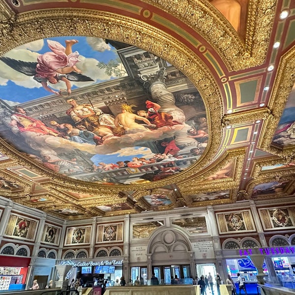 Photo taken at The Venetian Resort Las Vegas by Rafael C. on 7/4/2024