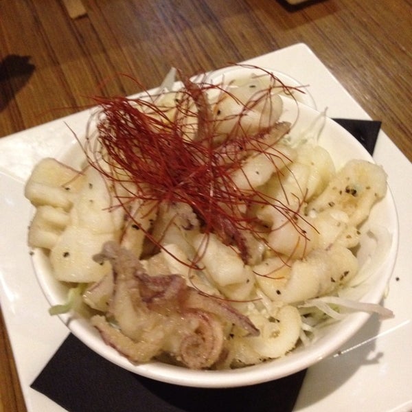 Снимок сделан в Fuku Japanese Restaurant пользователем Shawn G. 9/12/2013