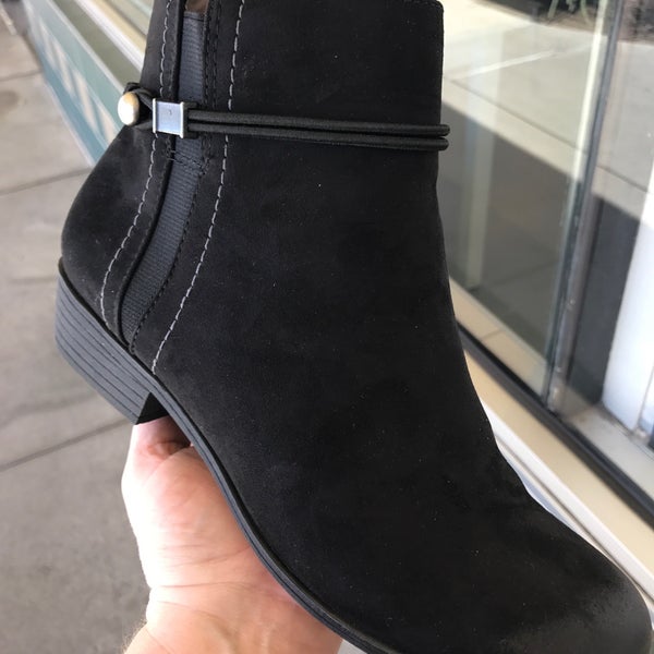 naturalizer boots outlet