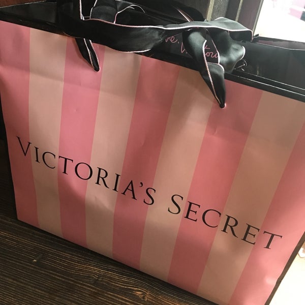 Victoria's Secret Boston hours, 100 Huntington Avenue