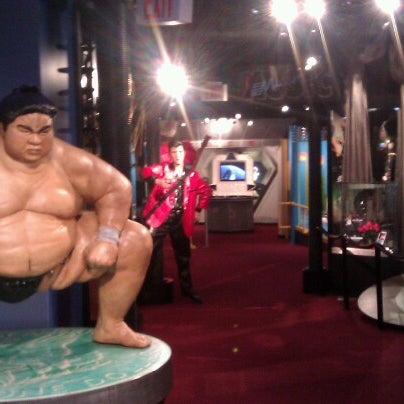 Photo taken at Guinness World Records Museum by Cj D. on 3/5/2013
