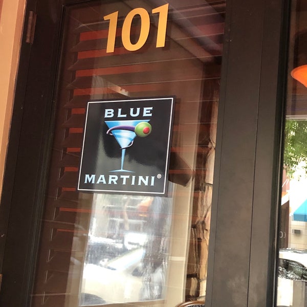 Photo taken at Blue Martini Lounge by Lynn C. on 4/15/2019