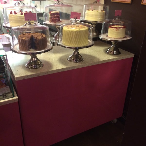 The Hummingbird Bakery Kensington and Chelsea 133 Portobello Rd