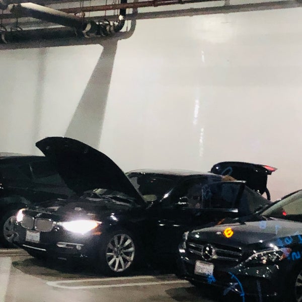 CarMax Northwest Torrance 18020 Hawthorne Blvd.