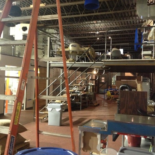 11/21/2012にChirag P.がFine &amp; Raw Chocolate Factoryで撮った写真