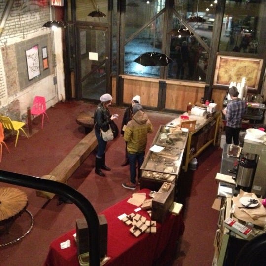 12/16/2012にChirag P.がFine &amp; Raw Chocolate Factoryで撮った写真